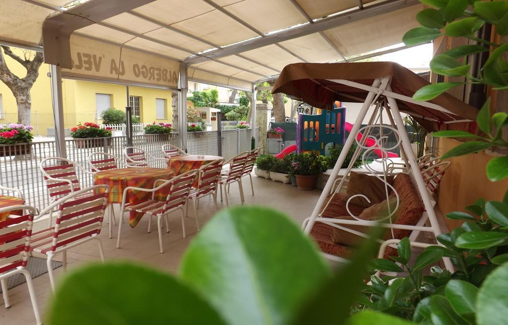 Hotel La Vela Беллария-Иджеа-Марина Экстерьер фото